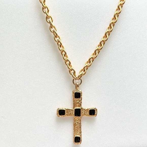 Anne Klein Byzantine Black Enamel Cross Matte Gold Tone Chain Necklace 28” - Picture 3 of 9